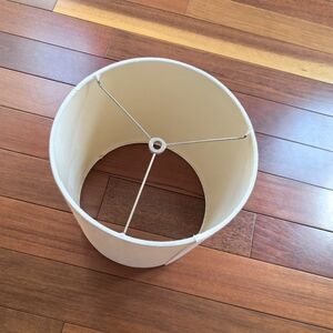 Lampshade white medium